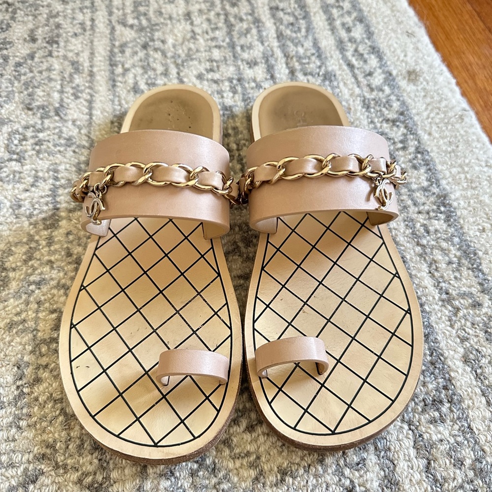 Chanel cc chain nude sandals 35.5 - Picture 2 of 6